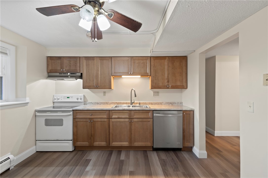 510 Child Street, Unit 402B Warren, RI 02885 - Photo 3 of 23