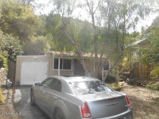 1123 Katherine Road Simi Valley, CA 93063 - Photo 2 of 10 a view of backyard with seating space