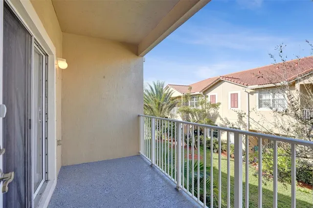 $375,000 | 9075 Plymouth Place, Unit 9075, Tamarac, FL 33321