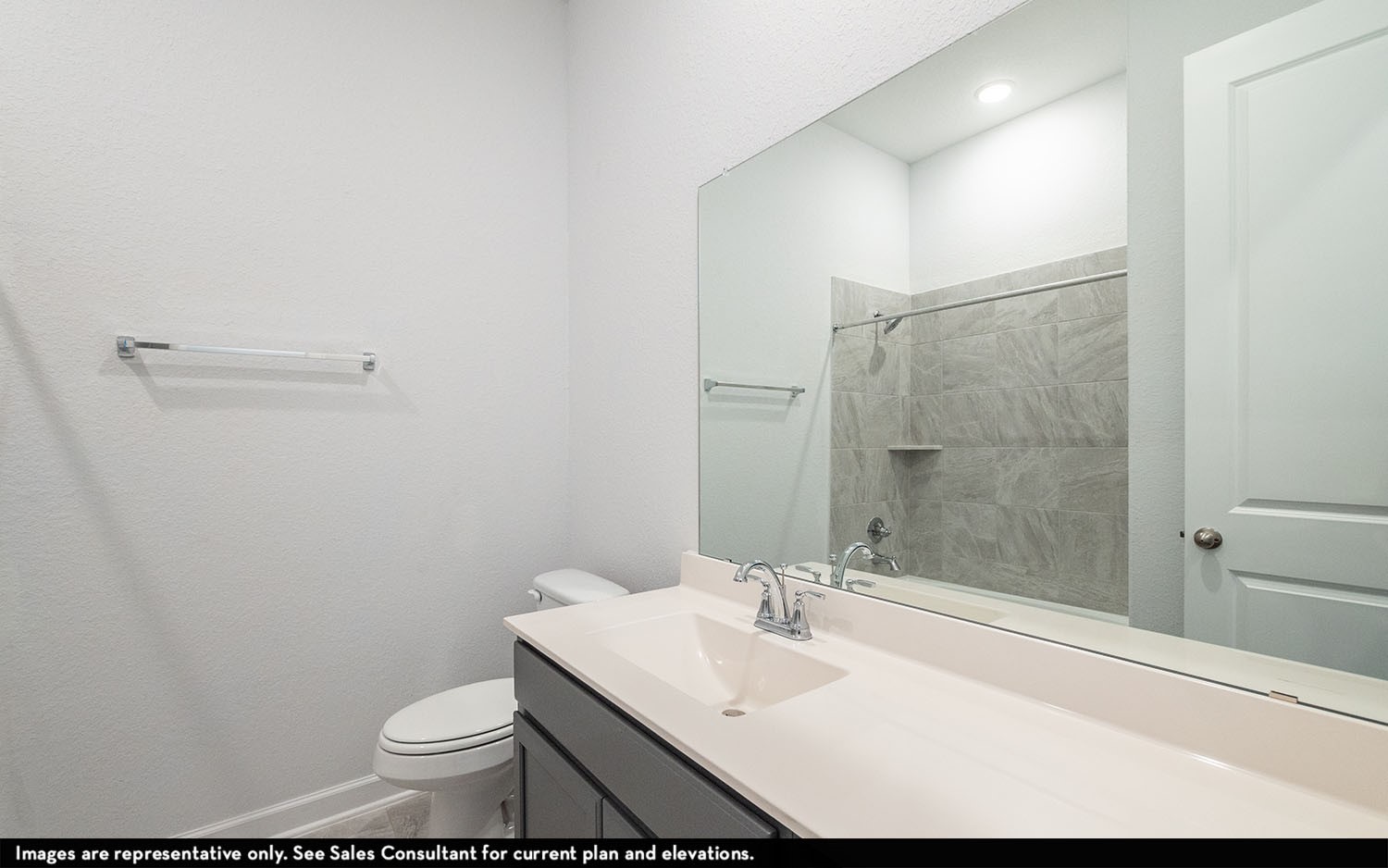 602 Johnston Drive Rosharon, TX 77583 - Photo 18 of 21 a bathroom with a sink toilet and shower