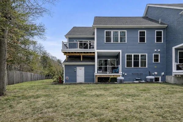 $669,900 | 1 Roseland Street, Unit B14, Foxboro, MA 02035