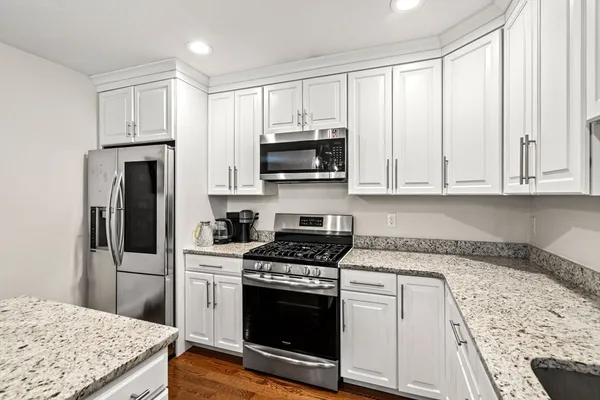 $669,900 | 1 Roseland Street, Unit B14, Foxboro, MA 02035