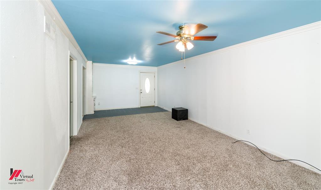 3109 Gorton Road Shreveport, LA 71119 - Photo 6 of 31 a view of an empty room with a window