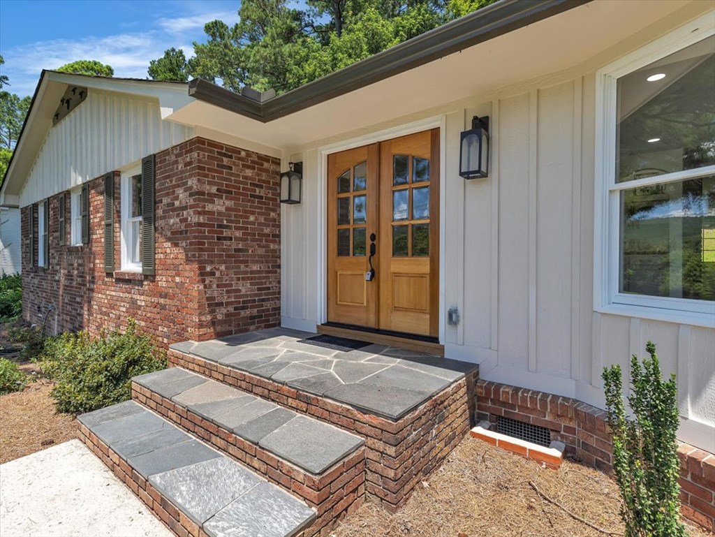 100 North Tibbs Road Dalton, GA 30720 - Photo 5 of 64 Gallery Image 5