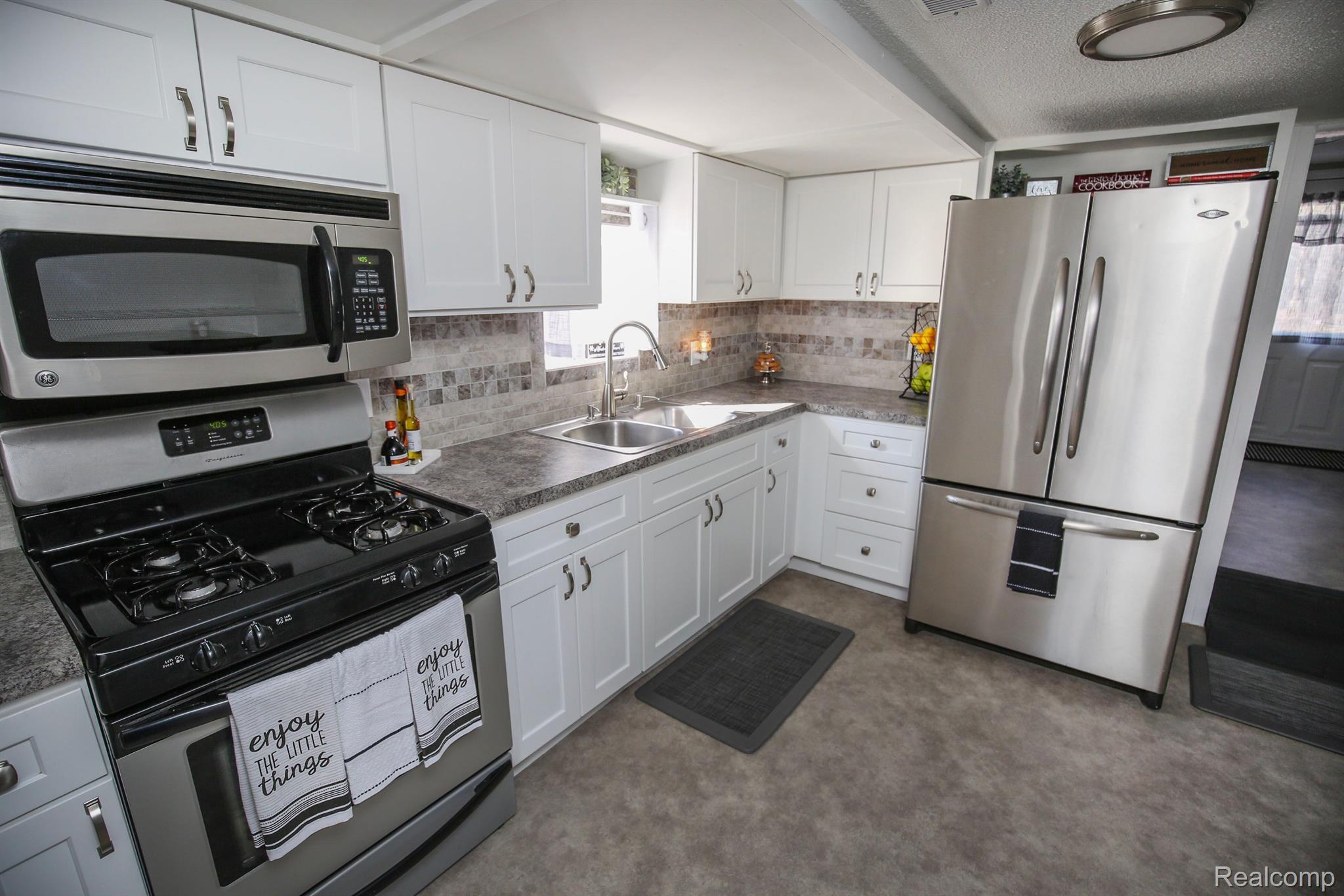 2224 West Isabella Road Midland, MI 48640 - Photo 38 of 67 Gallery Image 38