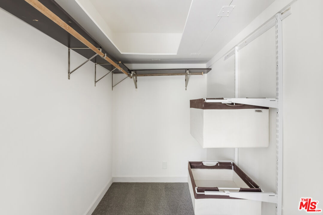 4013 Division Street Los Angeles, CA 90065 - Photo 33 of 66 a utility room with dryer and washer