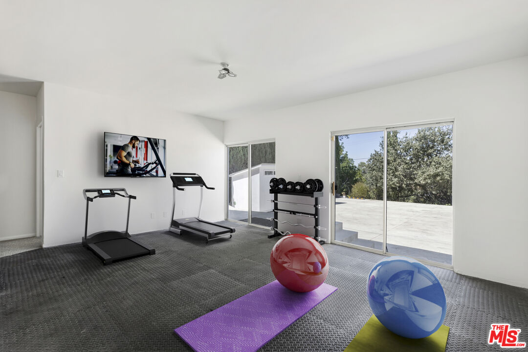 4013 Division Street Los Angeles, CA 90065 - Photo 54 of 66 a view of a room with gym equipment