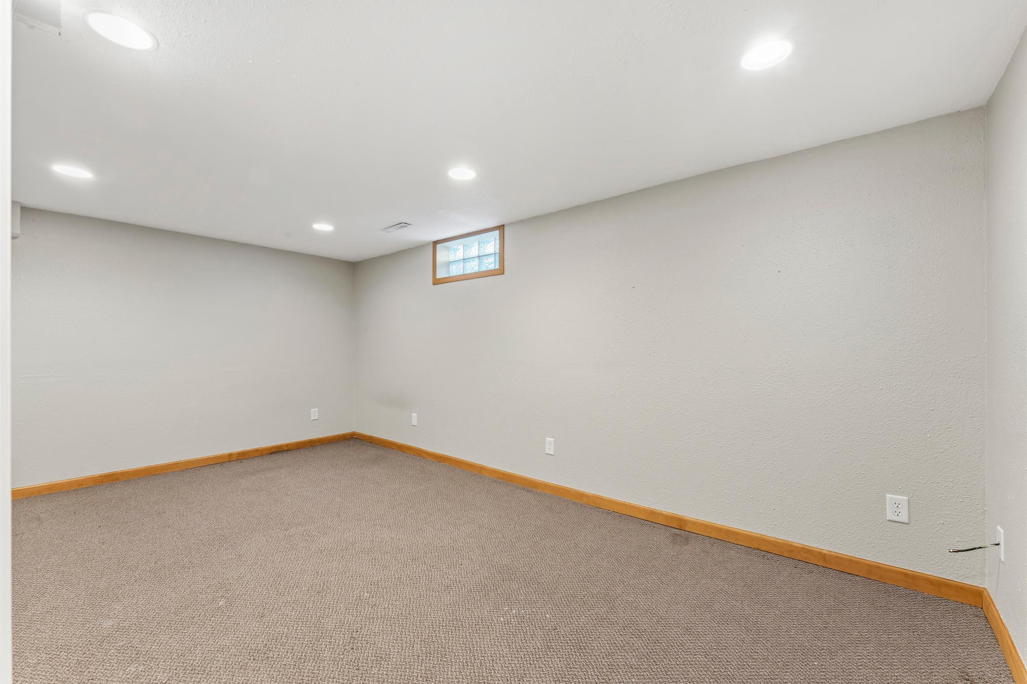 1640 1st Avenue Northeast Rochester, MN 55906 - Photo 25 of 33