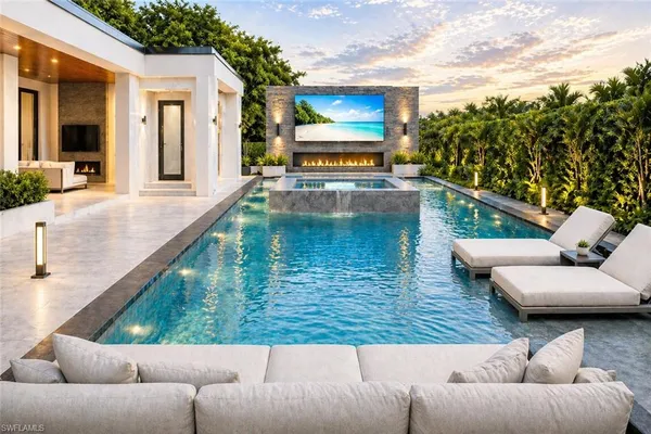 $1,950,000 | 3423 Canal Street, Naples, FL 34112
