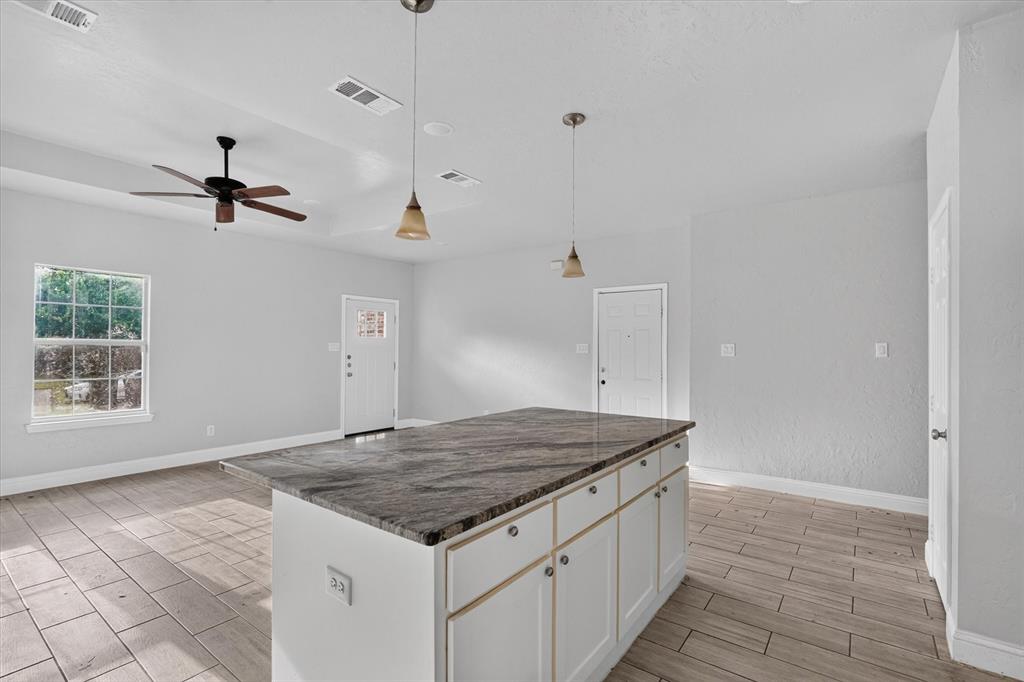 4102 Gordon Street Greenville, TX 75401 - Photo 7 of 28 Gallery Image 7