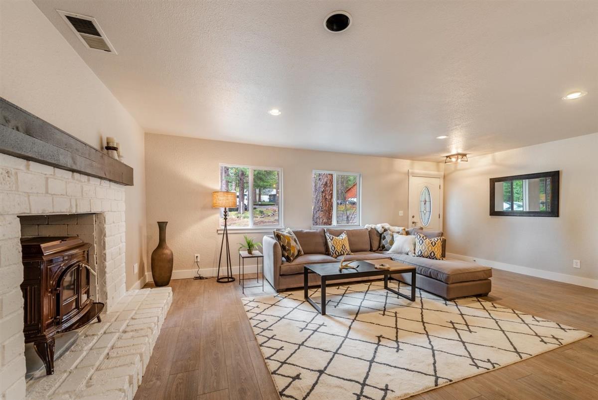 10690 Martis Valley Road Truckee, CA 96161 - Photo 6 of 21 Gallery Image 6