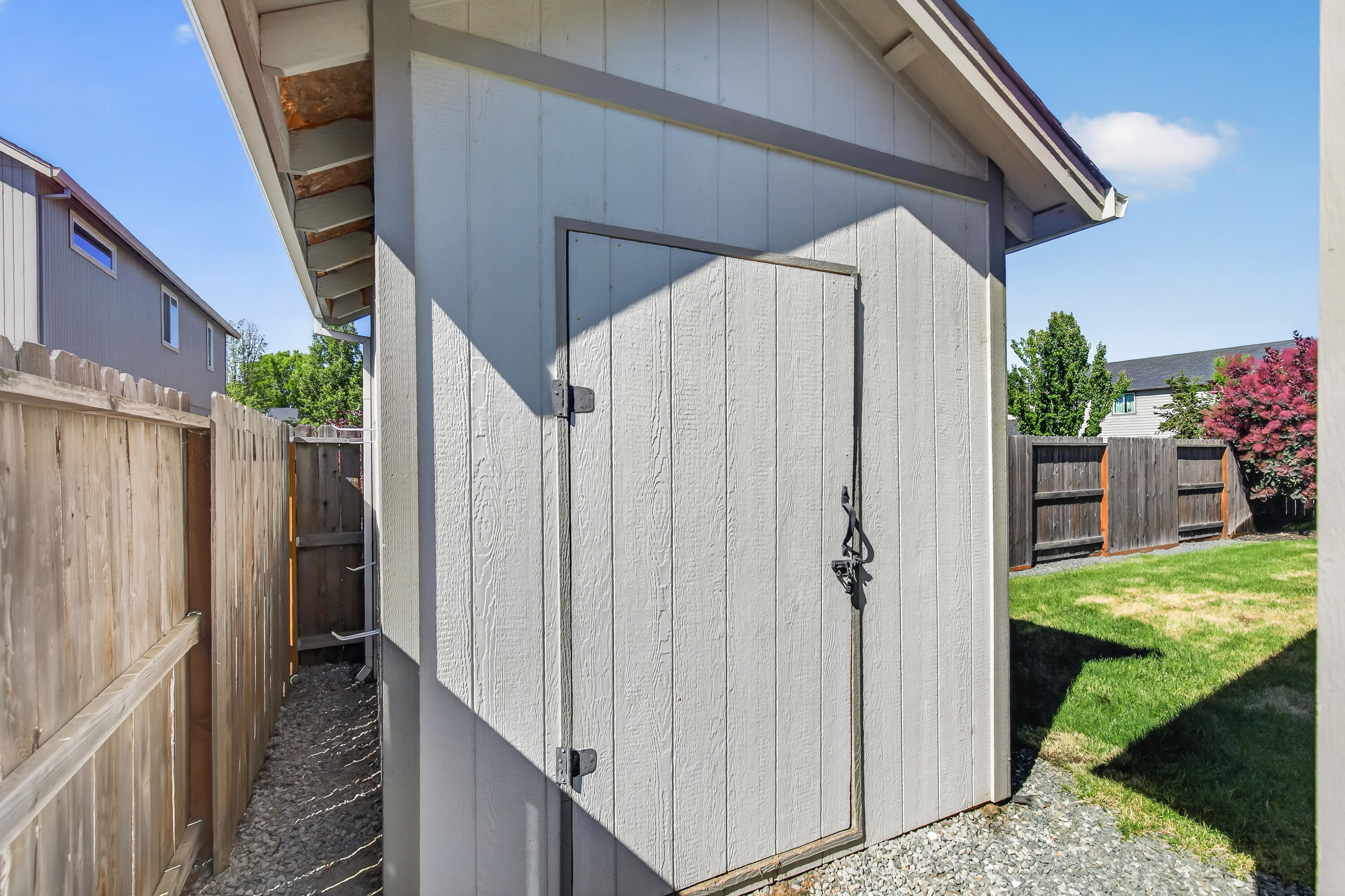 989 Pendleton Drive Medford, OR 97501 - Photo 24 of 26 28-28