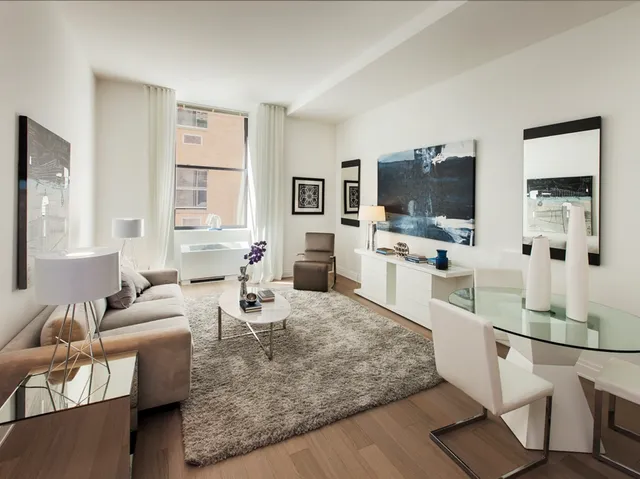 $6,393 | 70 Pine Street, Unit 707 | Financial District