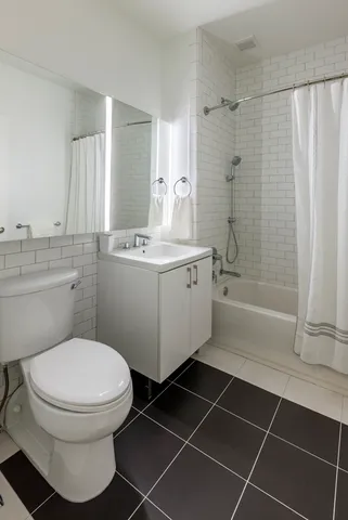 $6,393 | 70 Pine Street, Unit 707 | Financial District