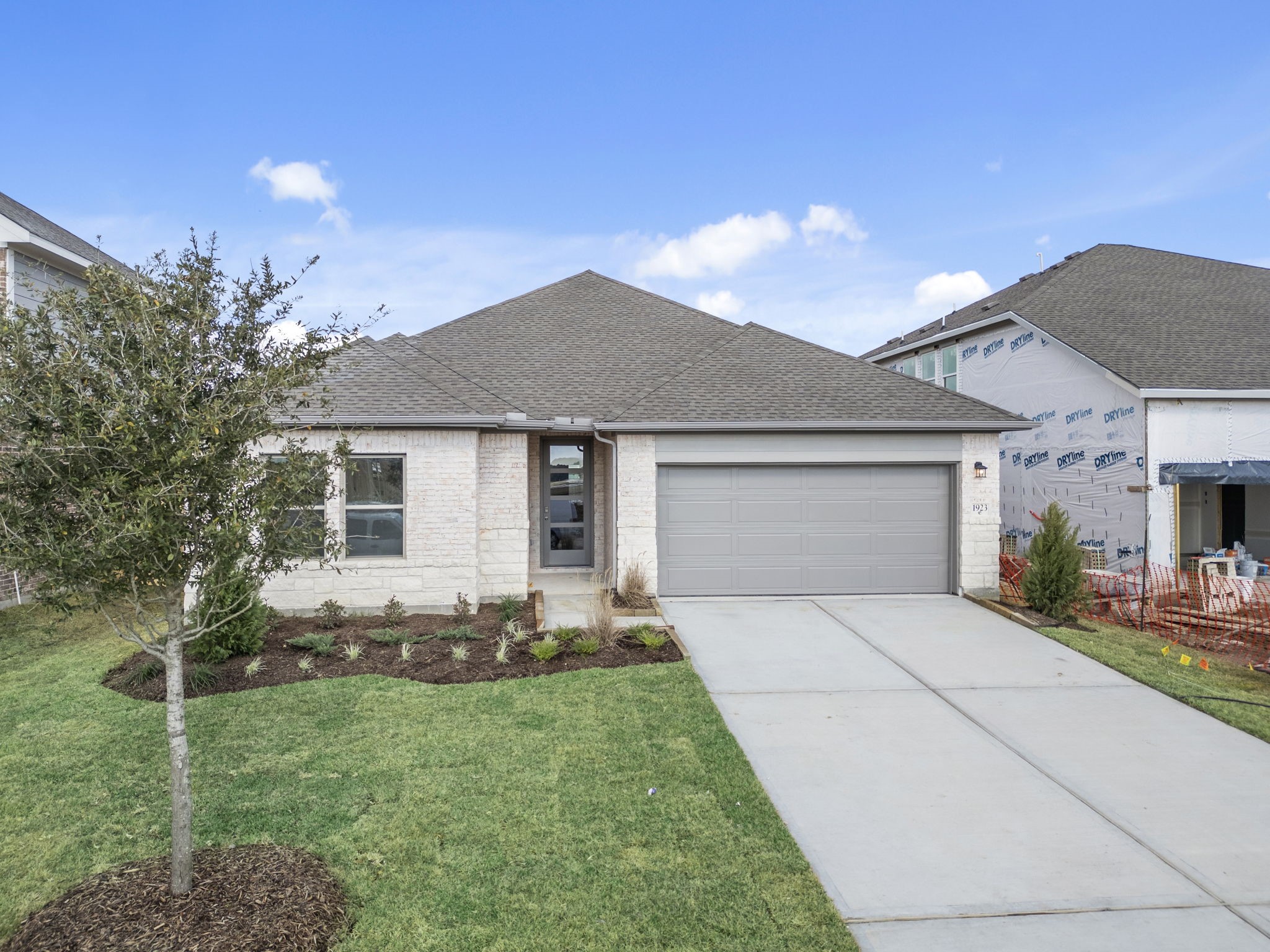 1923 Stargazer Lane Angleton, TX 77515 - Photo 2 of 37