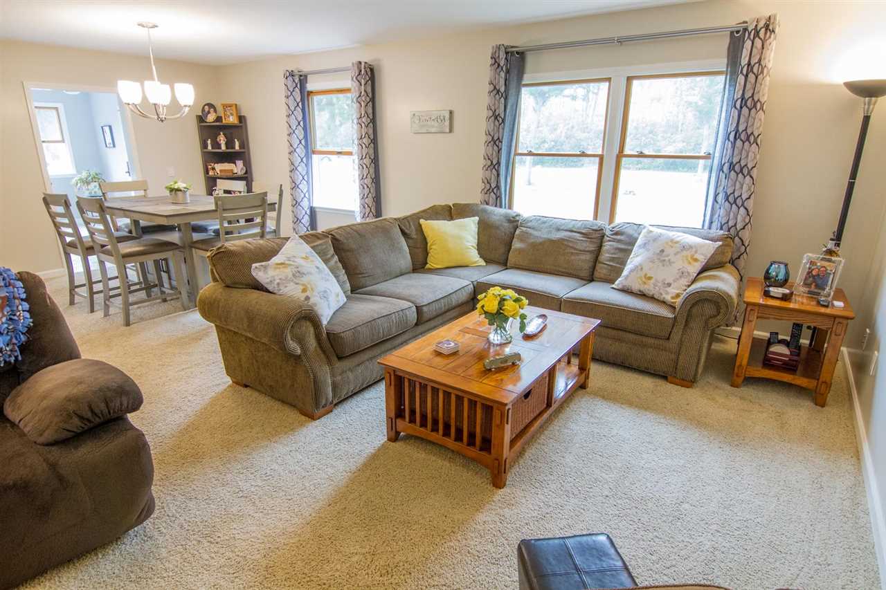 4317 Stork Road Saginaw, MI 48604 - Photo 24 of 51 1893237-23.JPG