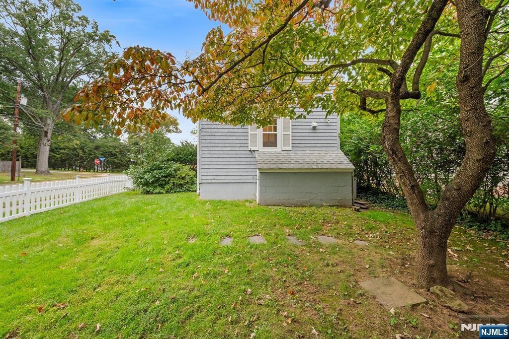 1187 Sussex Road Teaneck, NJ 07666 - Photo 36 of 36 Gallery Image 36