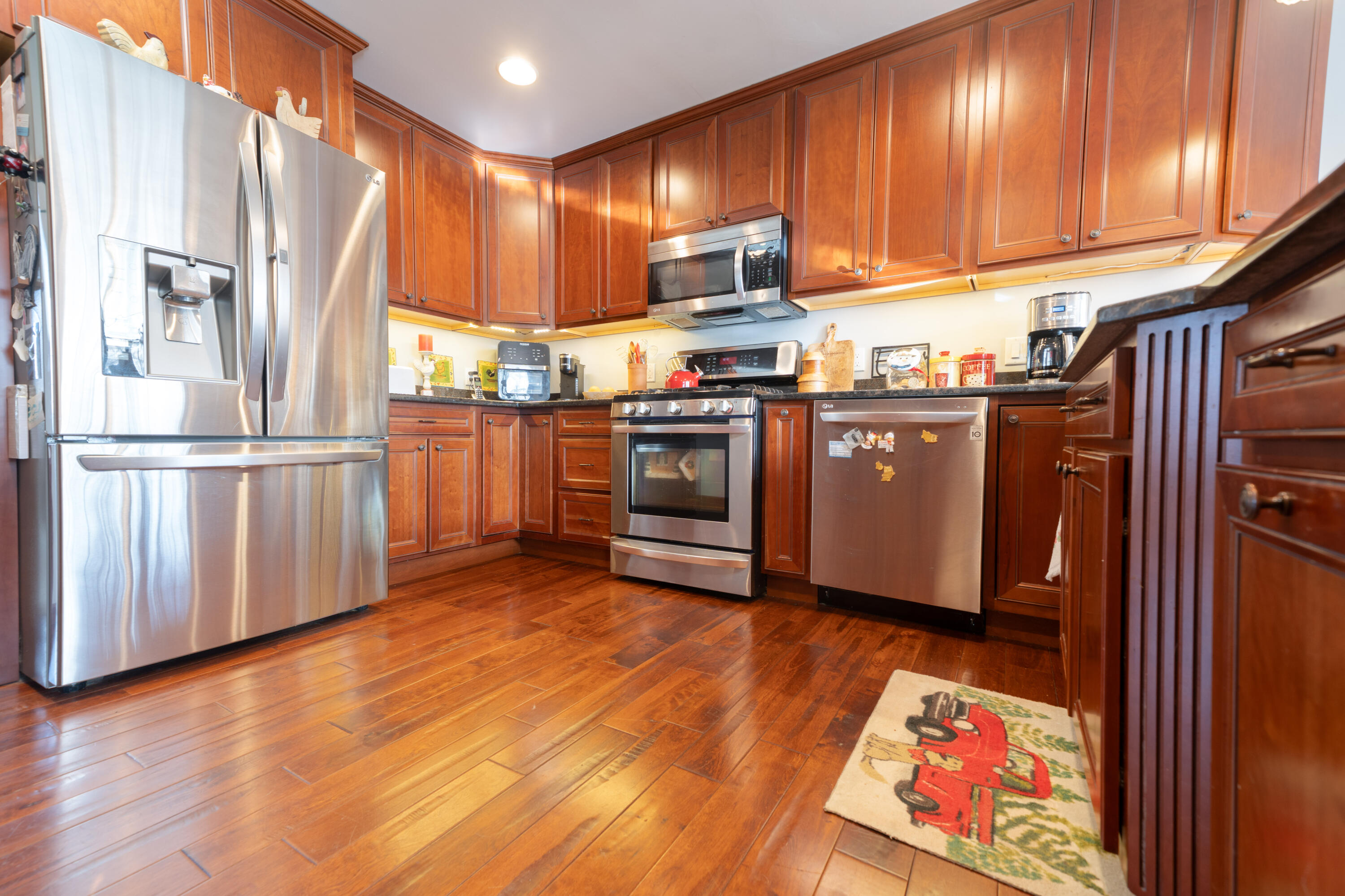 10115 A Clay Street Crown Point, IN 46307 - Photo 2 of 33 3000x1999