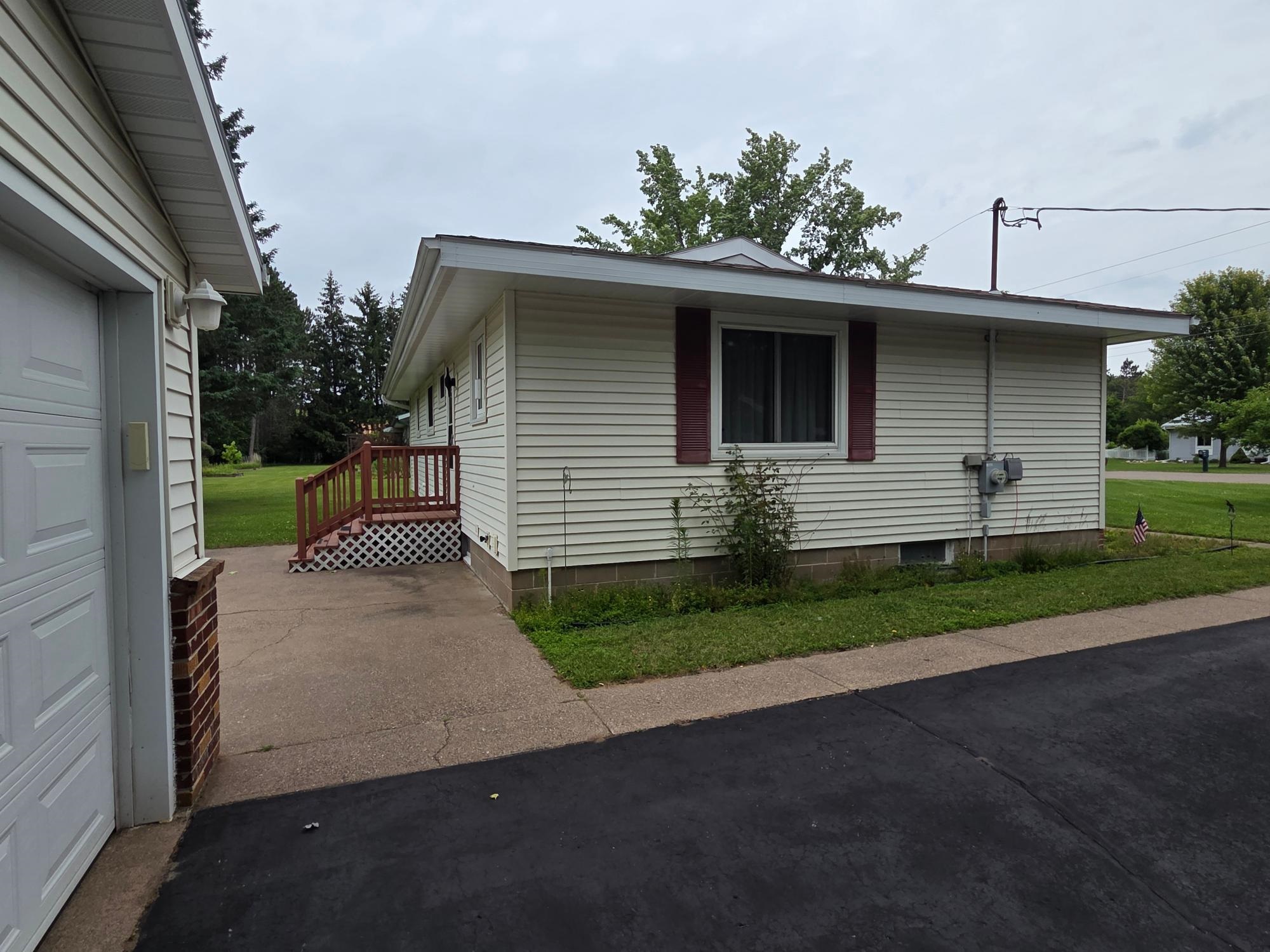 118 Voerman Street Tomahawk, WI 54487 - Photo 7 of 49