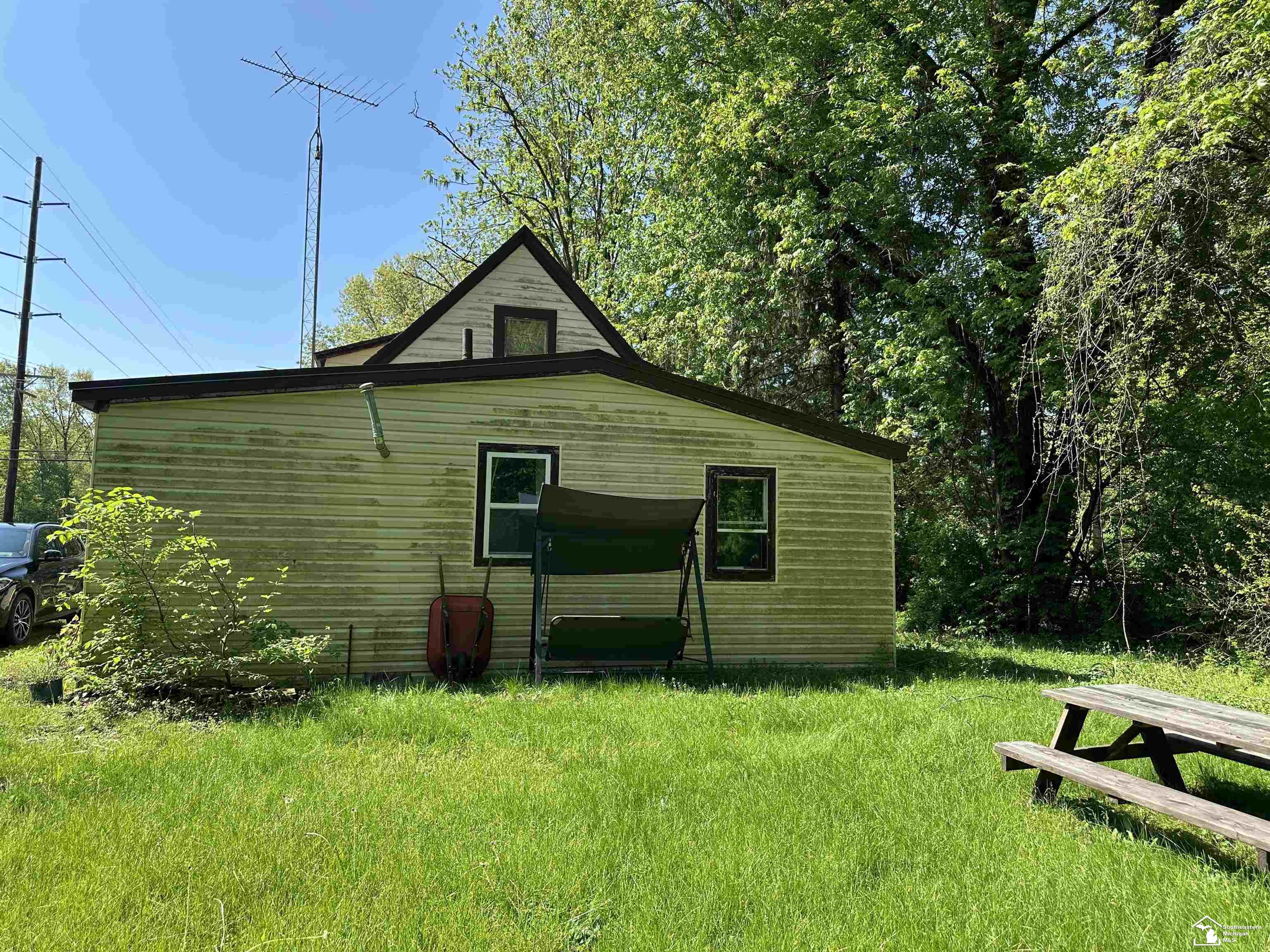 3540 West Temperance Road Lambertville, MI 48144 - Photo 6 of 20 50175286-f6507235-3202-42e9-98c8-fb30716905e9.JPG