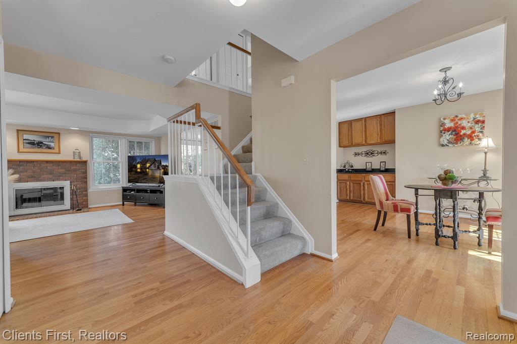 46408 Doubletree Road Canton, MI 48187 - Photo 7 of 61