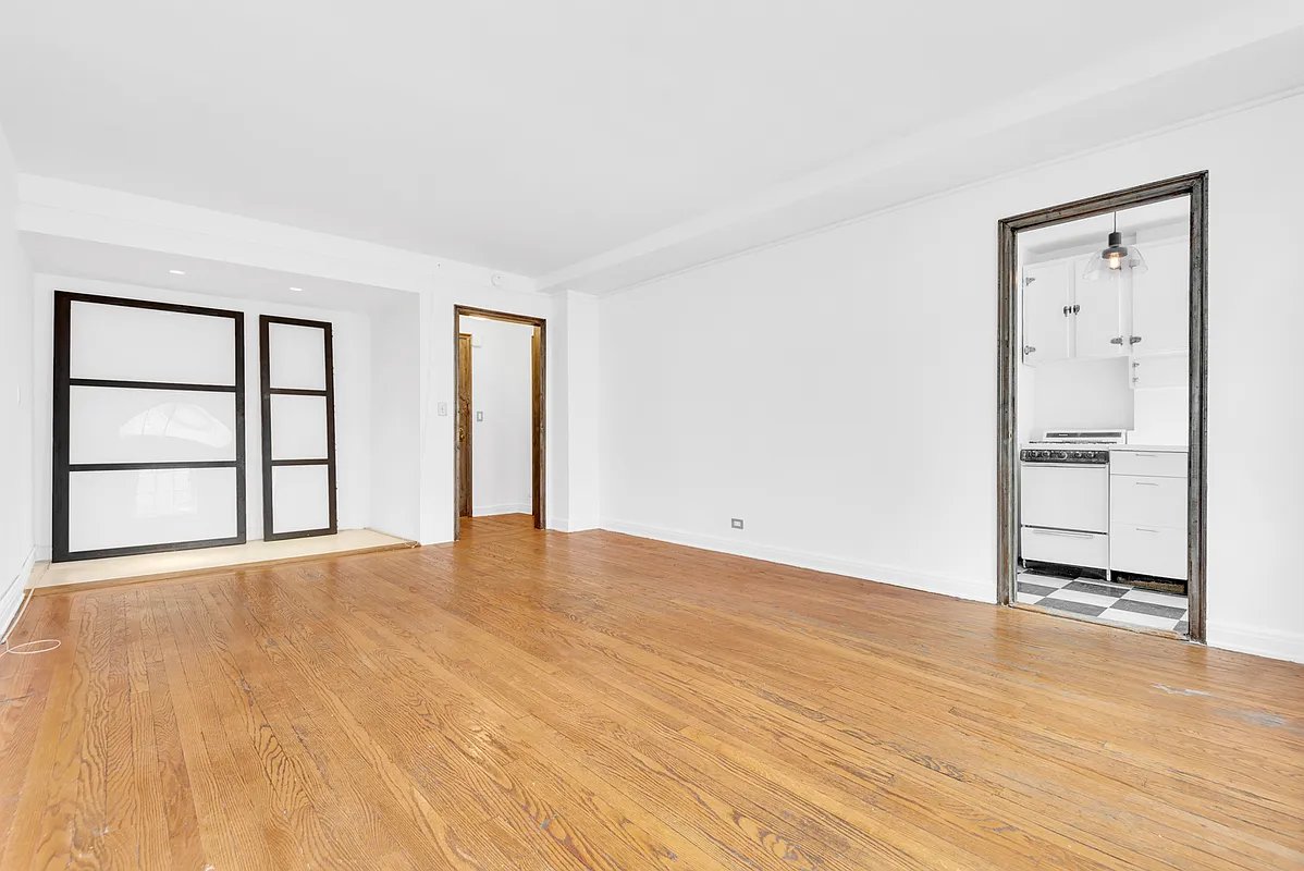 405 West 23rd Street, Unit 16I Manhattan, NY 10011 - Photo 5 of 8 Photo 5