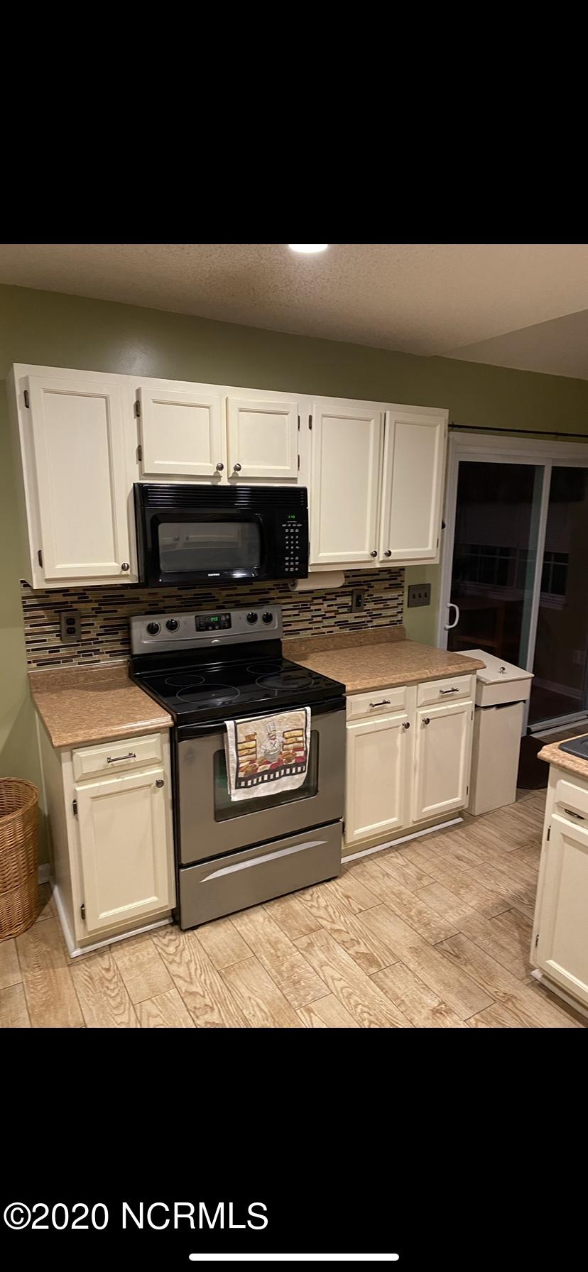 1215 Welborn Road Wilmington, NC 28409 - Photo 14 of 40 1215 owners pics 6