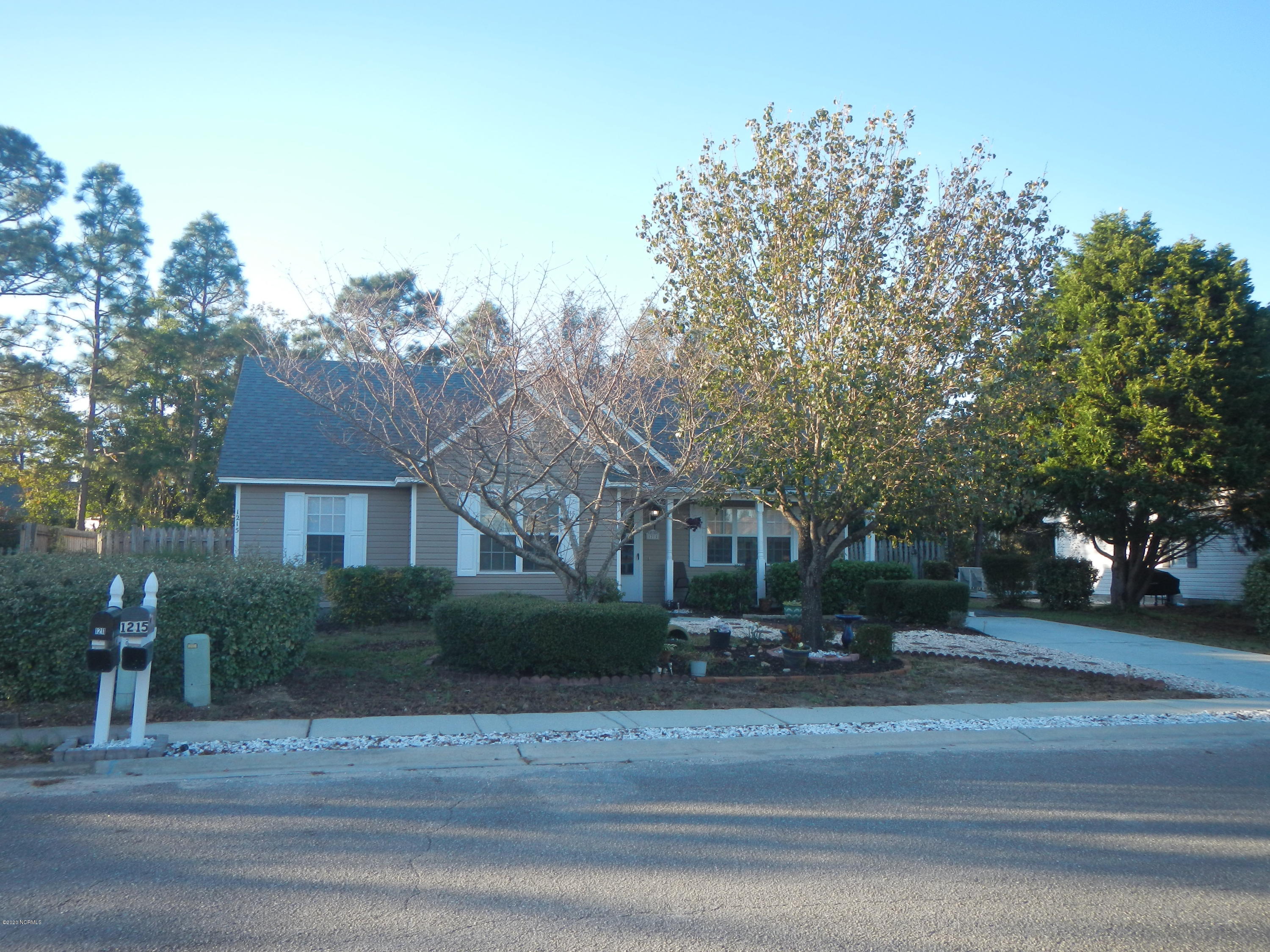 1215 Welborn Road Wilmington, NC 28409 - Photo 2 of 40 Front of Home