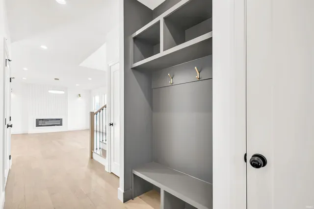 $649,900 | 4420 North Preakness Lane, Bloomington, IN 47404