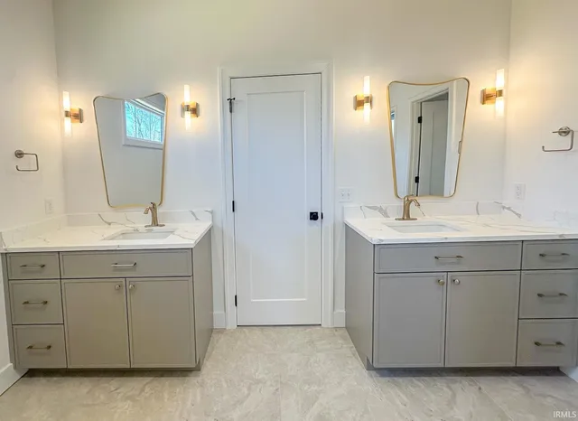 $649,900 | 4420 North Preakness Lane, Bloomington, IN 47404