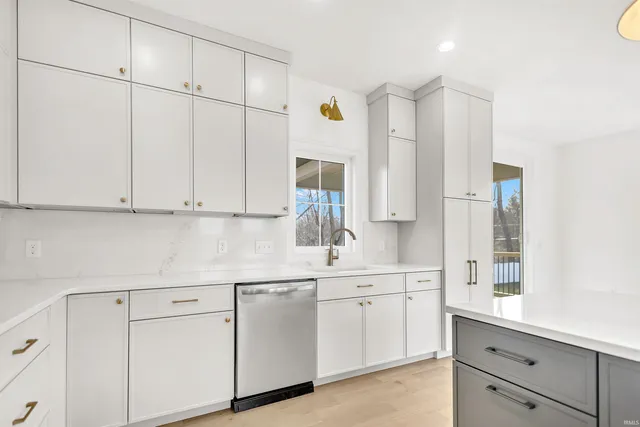 $649,900 | 4420 North Preakness Lane, Bloomington, IN 47404