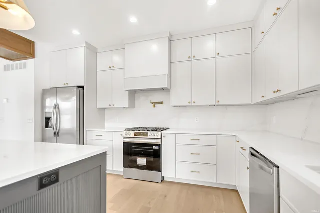 $649,900 | 4420 North Preakness Lane, Bloomington, IN 47404