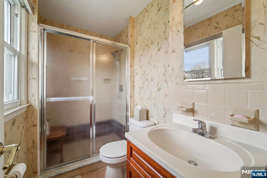 14 Eton Place Springfield, NJ 07081 - Photo 16 of 50