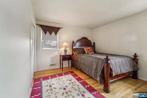 $879,900 | 14 Eton Place, Springfield, NJ 07081