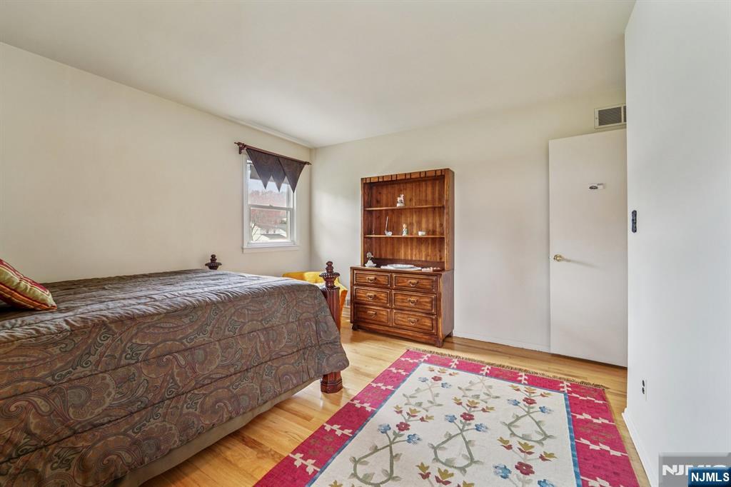 14 Eton Place Springfield, NJ 07081 - Photo 19 of 50