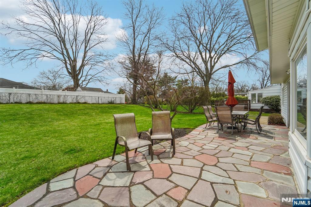 14 Eton Place Springfield, NJ 07081 - Photo 29 of 50