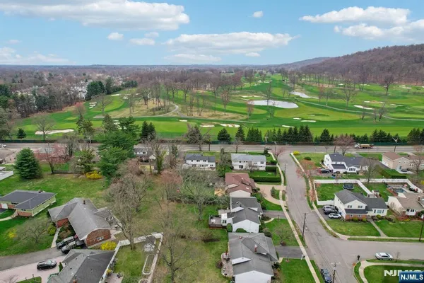 $879,900 | 14 Eton Place, Springfield, NJ 07081