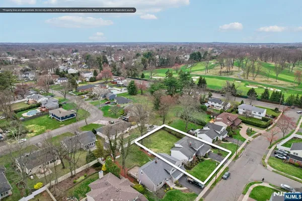 $879,900 | 14 Eton Place, Springfield, NJ 07081