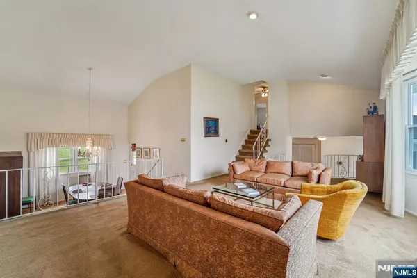 $879,900 | 14 Eton Place, Springfield, NJ 07081