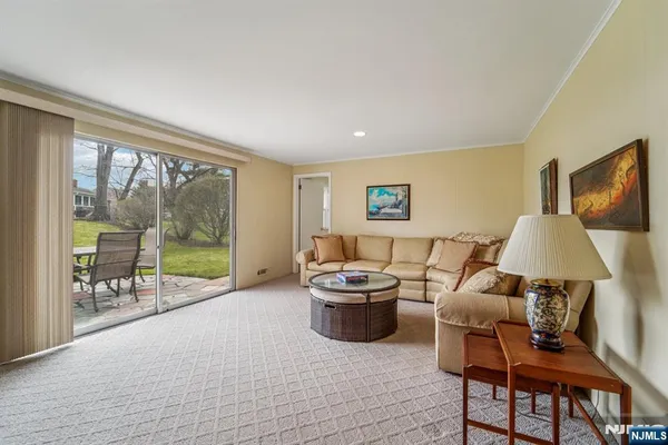 $879,900 | 14 Eton Place, Springfield, NJ 07081