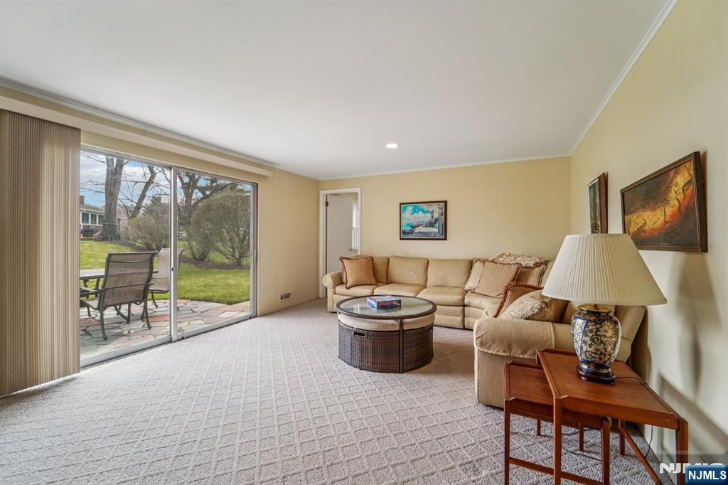 14 Eton Place Springfield, NJ 07081 - Photo 6 of 50