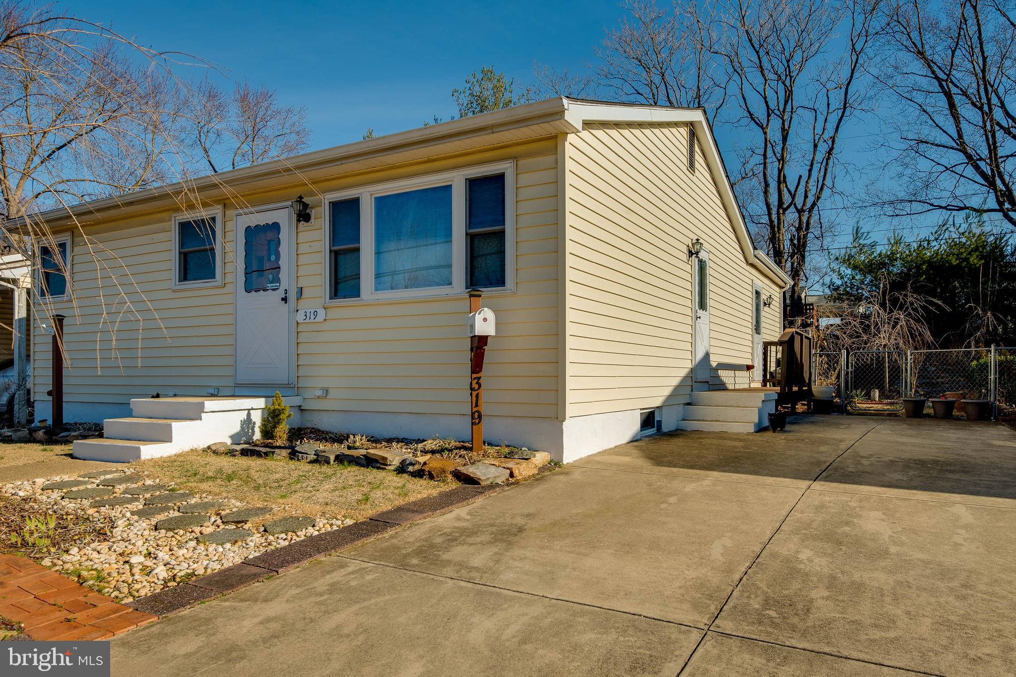 319 Brock Bridge Road Laurel, MD 20724 - Photo 2 of 38 Plenty of Parking