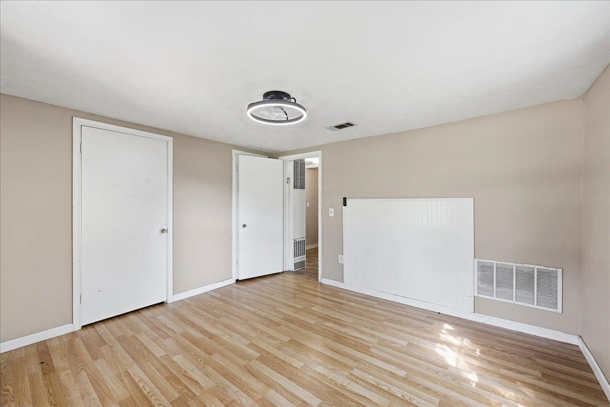 1935 Wescalder Road Beaumont, TX 77707 - Photo 11 of 15 Gallery Image 11