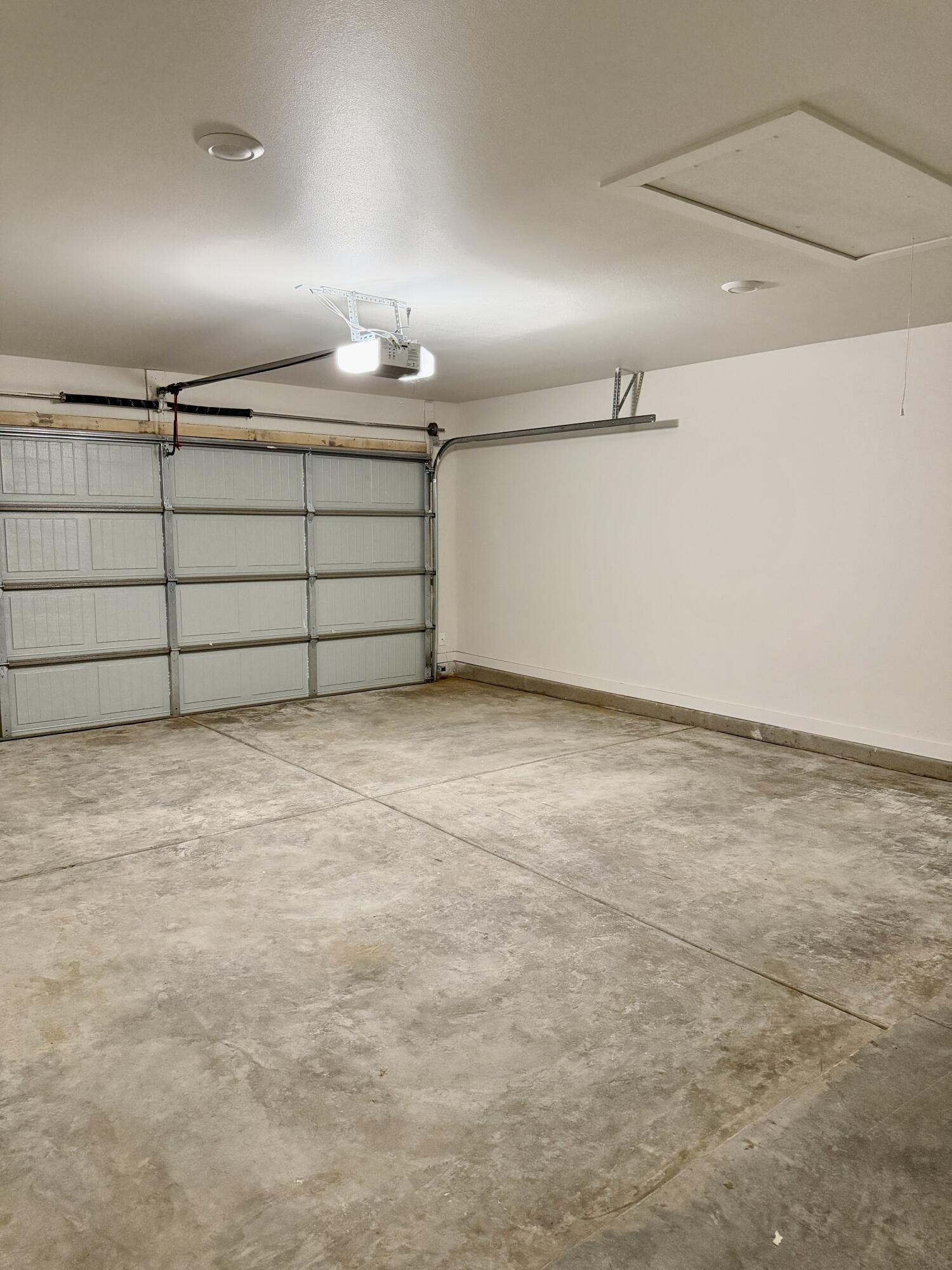 7007 16th Street Lubbock, TX 79416 - Photo 31 of 32 a view of a garage
