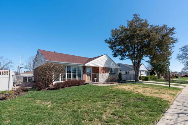 $519,000 | 7528 Churchill Street, Morton Grove, IL 60053