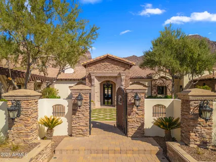 $7,850,000 | 4838 East Palomino Road, Phoenix, AZ 85018