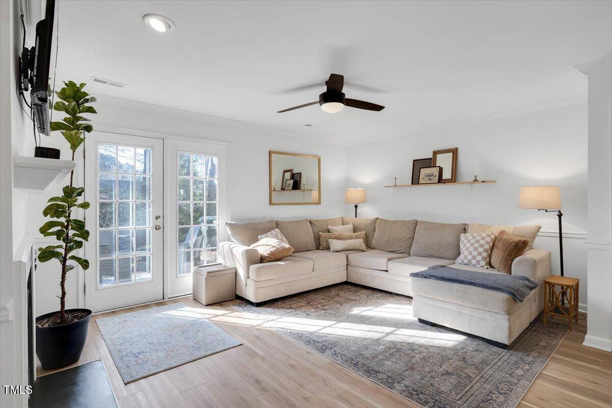 6910 Saxby Court Raleigh, NC 27613 - Photo 8 of 26 living