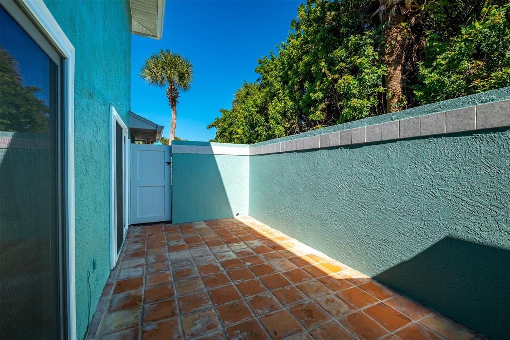 323 North 10th Street Flagler Beach, FL 32136 - Photo 15 of 45 a view of a backyard