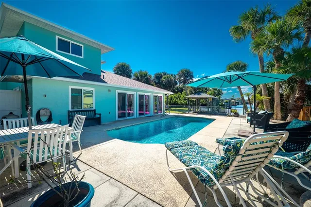 $739,000 | 323 North 10th Street, Flagler Beach, FL 32136