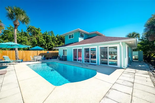 $739,000 | 323 North 10th Street, Flagler Beach, FL 32136